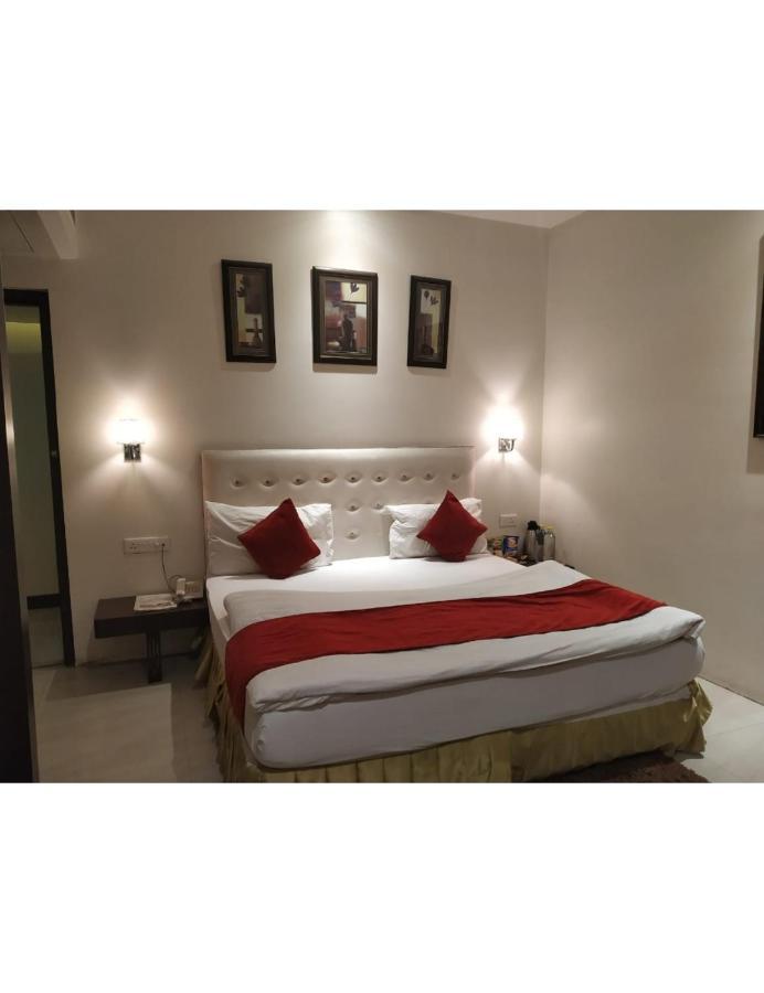 Hotel D Grand, Bareilly Exterior photo
